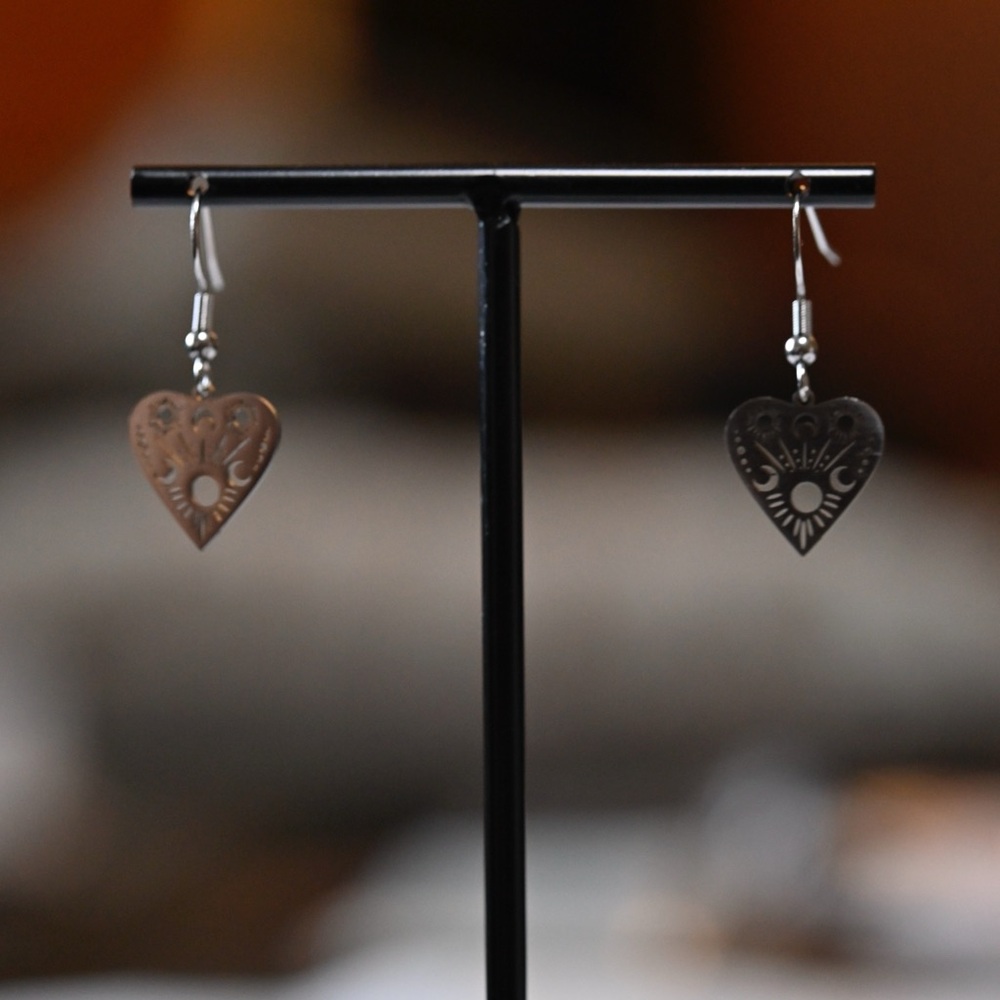 Silver Heart Earrings with Celestial Cutout Design Planchette Ouija witchy Boho - Picture 2 of 3